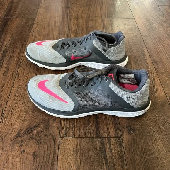 Nike Shoes Nike Fs Lite Run Athletic Shoes For Women Size 85